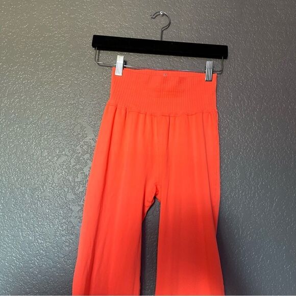 Free People FP Movement good karma bright coral flare high rise yoga leggings - Picture 10 of 12